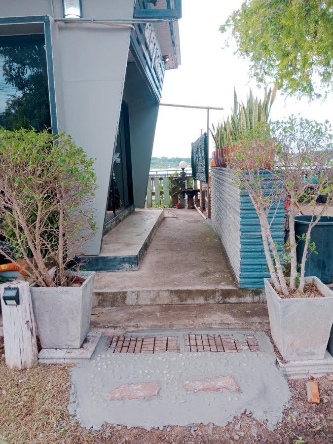 ไทยกันเอง ริมโขง Apartment Chiang Khan Exterior photo